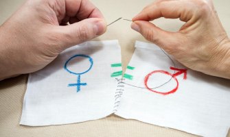  U podjeli imovine žene nisu ravnopravne sa muškarcima: Patrijarhat zgrabio ženu i ne da joj da diše