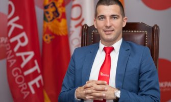 Bečić:  Protiv sam otimanja vjerskih objekata