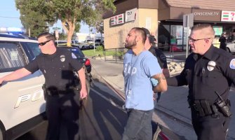 Napad u SAD: Muškarac sa pištoljem i nožem išao po lokalima i ubijao nasumično