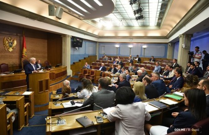 Po nalogu Premijera objavljeni podaci o stanovima i kreditima funkcionera