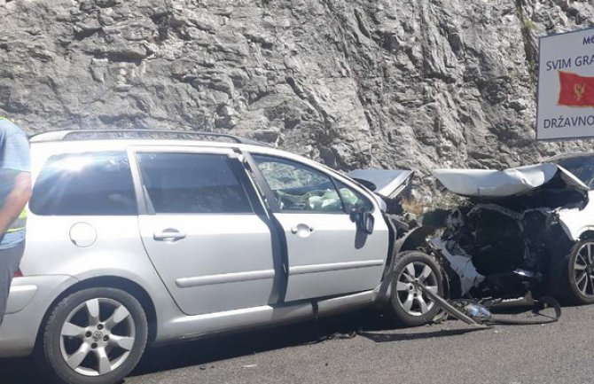 U Crnoj Gori za dan 23 saobraćajne nezgode, tri osobe poginule