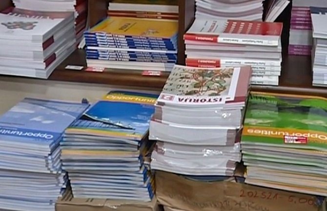 Počinju pripreme: Najeftiniji komplet udžbenika 40 eura