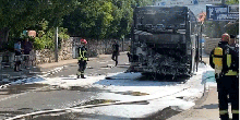 Dubrovnik: Zapalio se turistički autobus (VIDEO)