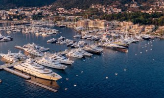 Meljičenkova jahta uplovila u Porto Montenegro (VIDEO)