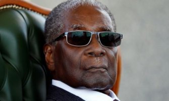 Mugabe proglašen nacionalnim herojem