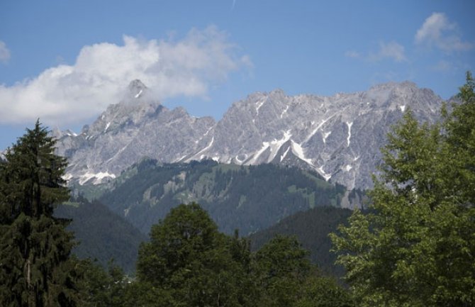 Dvoje švajcarskih planinara stradalo na planini Materhorn