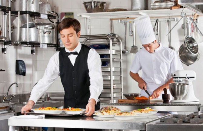 Sezonskim radnicima obezbijediti ugovore za stalno