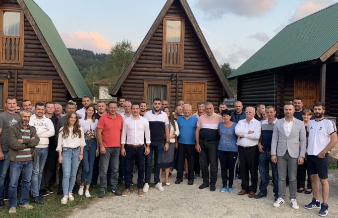 Demokrate:  Jačanje partijske infrastrukture u cilju implementacije Briselskog plana