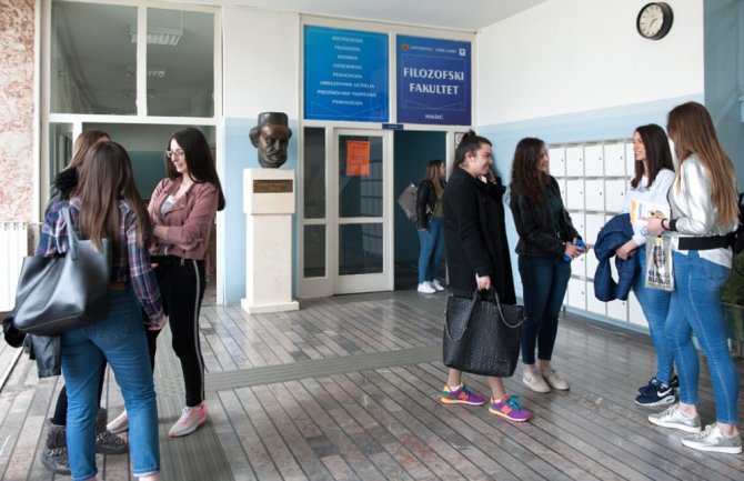 125 mjesta na budžetu za specijalističke studije na Filozofskom fakultetu