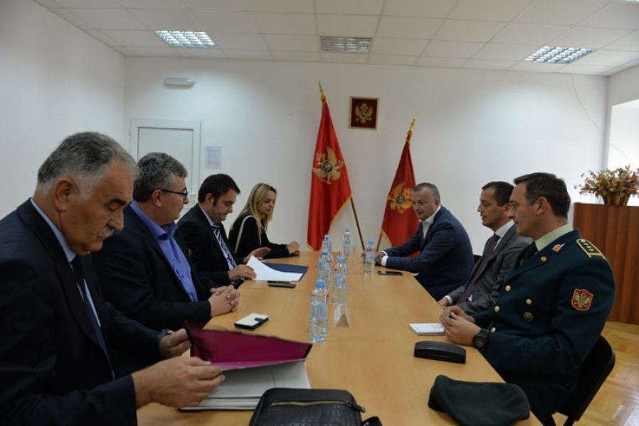 7110170125096532726021267412201215942983680n