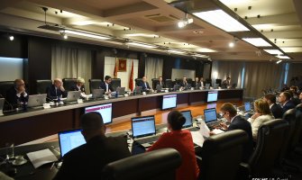 CG da postane cjelogodišnja turistička destinacija, do kraja 2019. obuke za zaposlene u javnoj upravi