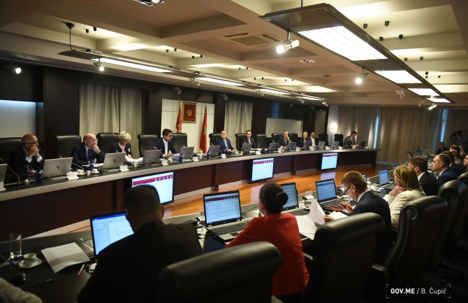 CG da postane cjelogodišnja turistička destinacija, do kraja 2019. obuke za zaposlene u javnoj upravi