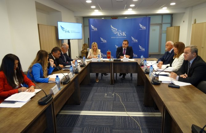 Obezbijediti transparentnost svih podataka o dodijeljenim stanovima i stambenim kreditima