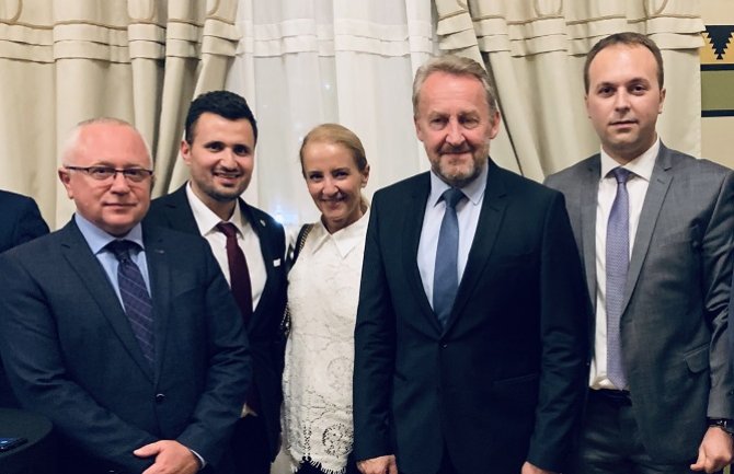 Funkcioneri BS-a u Sarajevu proslavili Dan Bošnjaka