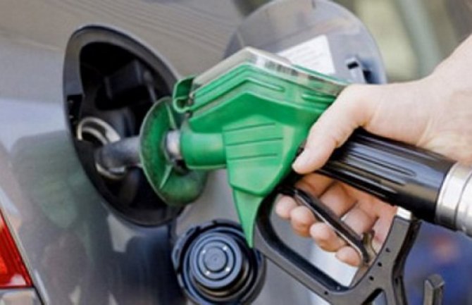 Gorivo skuplje pet centi