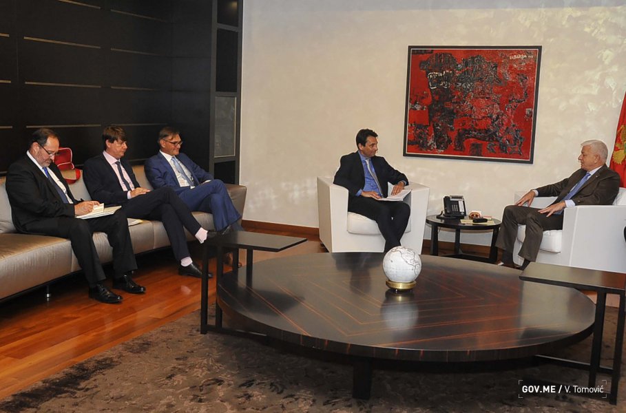 488315219188e5d1e9344o