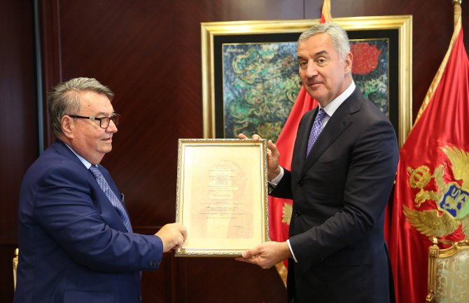 Đukanović dobio titulu počasnog člana Evropske fondacije(VIDEO)(FOTO)