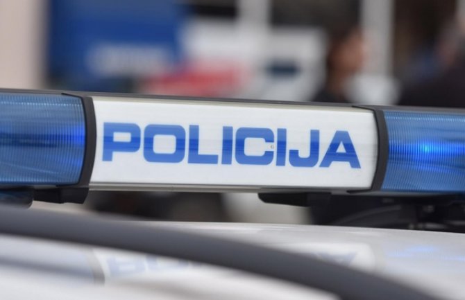 Kraljevo: Mladić izbo djevojku, pa se objesio