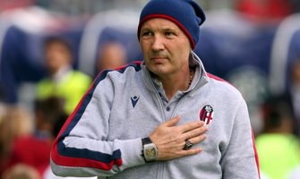 Mihajlović navijačima Bolonje: U teškim trenucima ostali ste blizu mene i dali mi snagu (VIDEO)