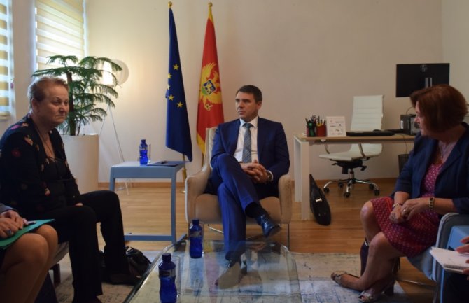 Parlament važan za pregovarački proces