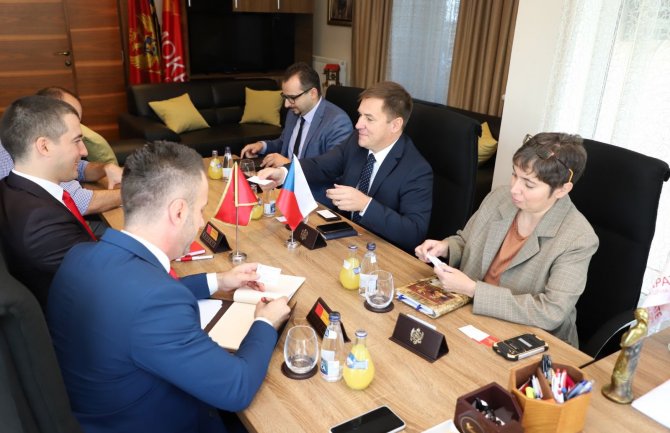 Cilj Demokrata je stvaranje uslova za prve slobodne izbore u istoriji CG