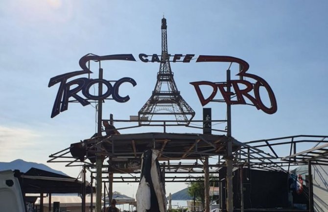 Srušene sve diskoteke na šetalištu u Budvi