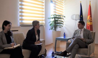 EU da ostane posvećena unutrašnjim reformama i politici proširenja, spremna da dočeka nove članice