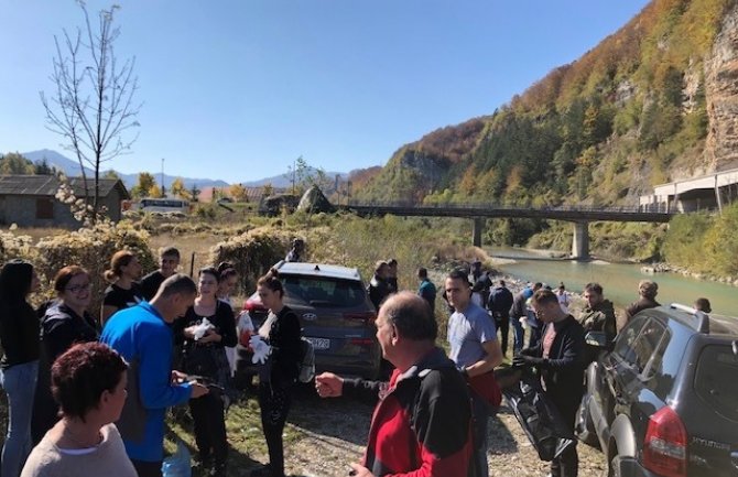 Nova akcija čišćenja vodotoka: Uklonjen otpad iz rijeke Tare na području Kolašina