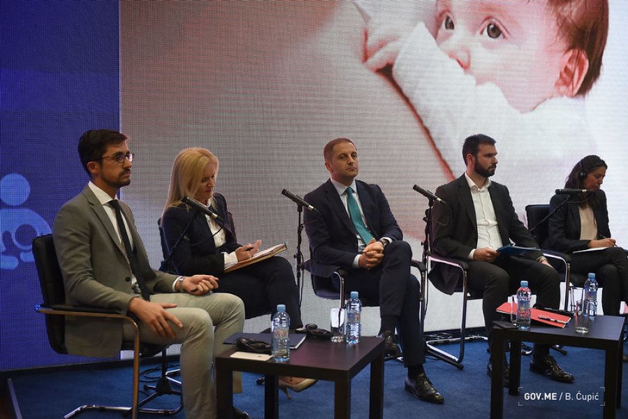 48941192628d64afdb8a3c