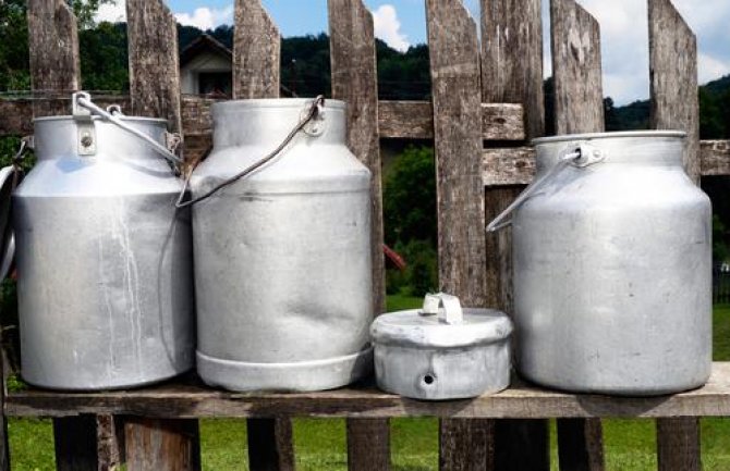  Farmerima isplaćeno 2,3 miliona eura bespovratne podrške