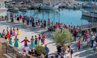 Održan „Luštica Bay festival jesenjih boja“