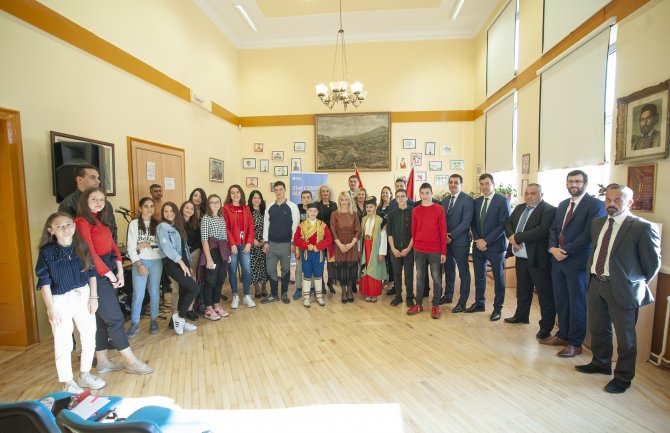 Cilj digitalizacije je bolje razumijevanje gradiva, a ne vezivanje djece za ekran