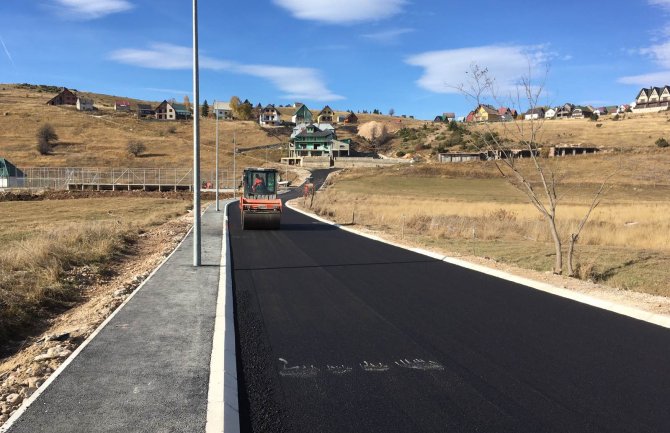 UJR: Završava se rekonstrukcija saobraćajnice na Žabljaku
