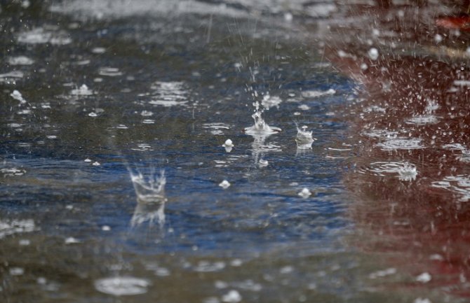 Narandžasti meteoalarm u CG: Kiša, vjetar, pljuskovi i grmljavina