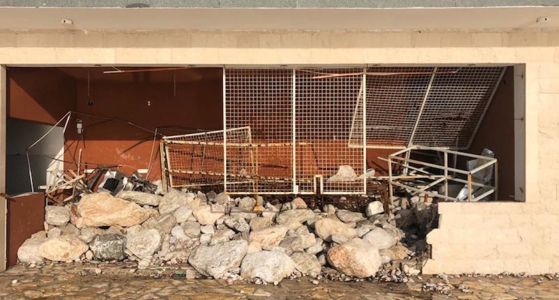 3094da1cc0394393bdfa003c330d0ac61