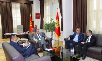 Ministarstvo prosvjete i Opština Tivat zajedno kreću u rekonstrukciju tivatskih škola