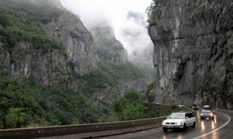 Saobraćaj na putu Mojkovac - Đurđevića Tara i dalje zatvoren