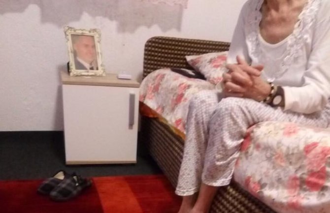 Penzionisanoj prosvjetnoj radnici potrebna pomoć: Penzija u blokadi zbog izvršiteljskih potraživanja