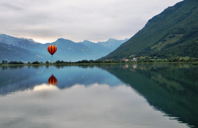 Danas oblačno sa sunčanim intervalima, do 20 stepeni