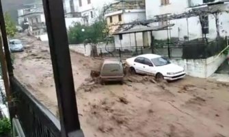 Snažno nevrijeme pogodilo sjever Grčke: Na šest ostrva proglašeno vanredno stanje (VIDEO)