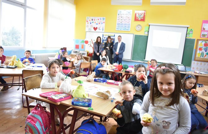 Sa zdravim obrocima do smanjenja gojaznosti kod djece