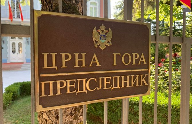 Službi predsjednika iz državne kase 1,2 miliona