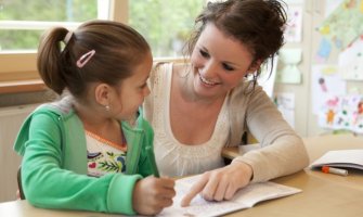 Za 330 asistenata u nastavi iz budžeta 2,4 miliona eura