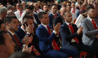 Demokrate od plata izdvojile 1.500 eura za pomoć Albaniji 