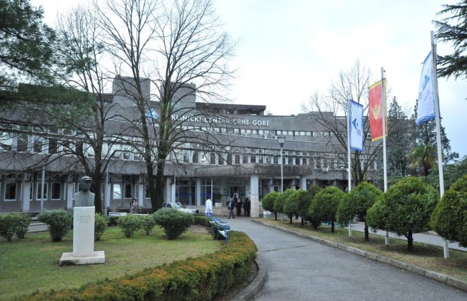 KCCG:  Tri kovid pacijenta životno ugrožena