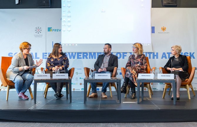 Omogućiti mladima da donese odluke važne za njih