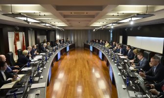 Vlada utvrdila Predlog zakona o životnom partnerstvu lica istog pola