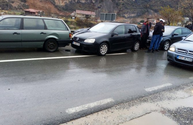 Lančani sudar u mjestu Smokovac, učestvovalo i vozilo bjelopoljskog Višeg suda