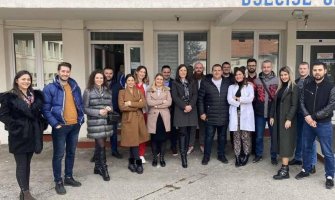 Mladi DPSa uručili poklone korisnicima Tise i mališanima na Dječjem odjeljenju