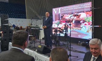 Simović otvorio sajam lokalnih proizvoda: Pobjeda vrijednih proizvođača još jedna u nizu pobjeda u sportskoj dvorani u Nikšiću